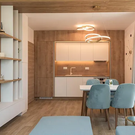 Luxury Ap Blanka - Pool & Panorama In Azur 아파트 산콘스탄틴앤헬레나