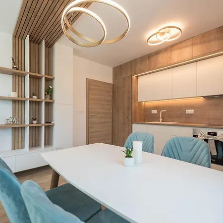 아파트 Luxury Ap Blanka - Pool & Panorama In Azur