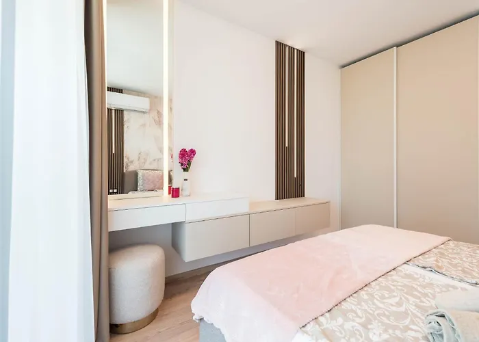 Luxury Ap Blanka - Pool & Panorama In Azur Daire Aziz Konstantin ve Elena